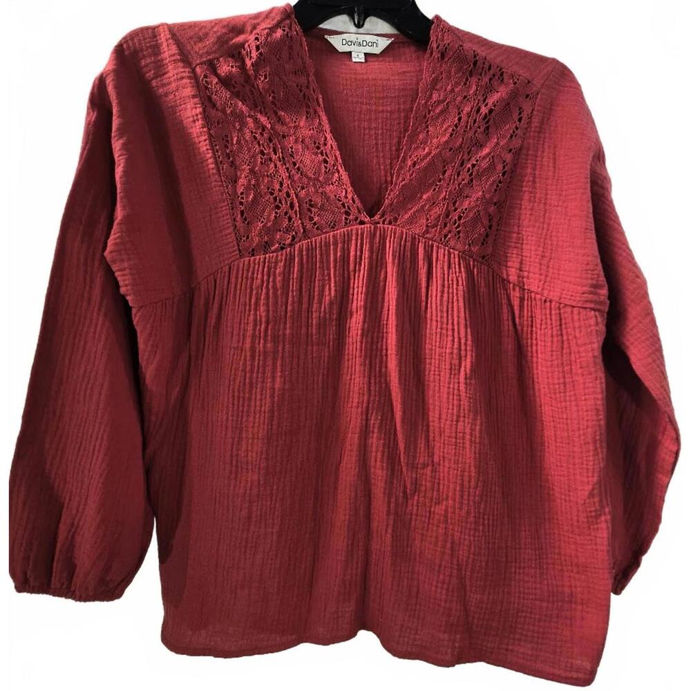 Davi & Dani Red Long Sleeve Lace Detail Blouse Size S